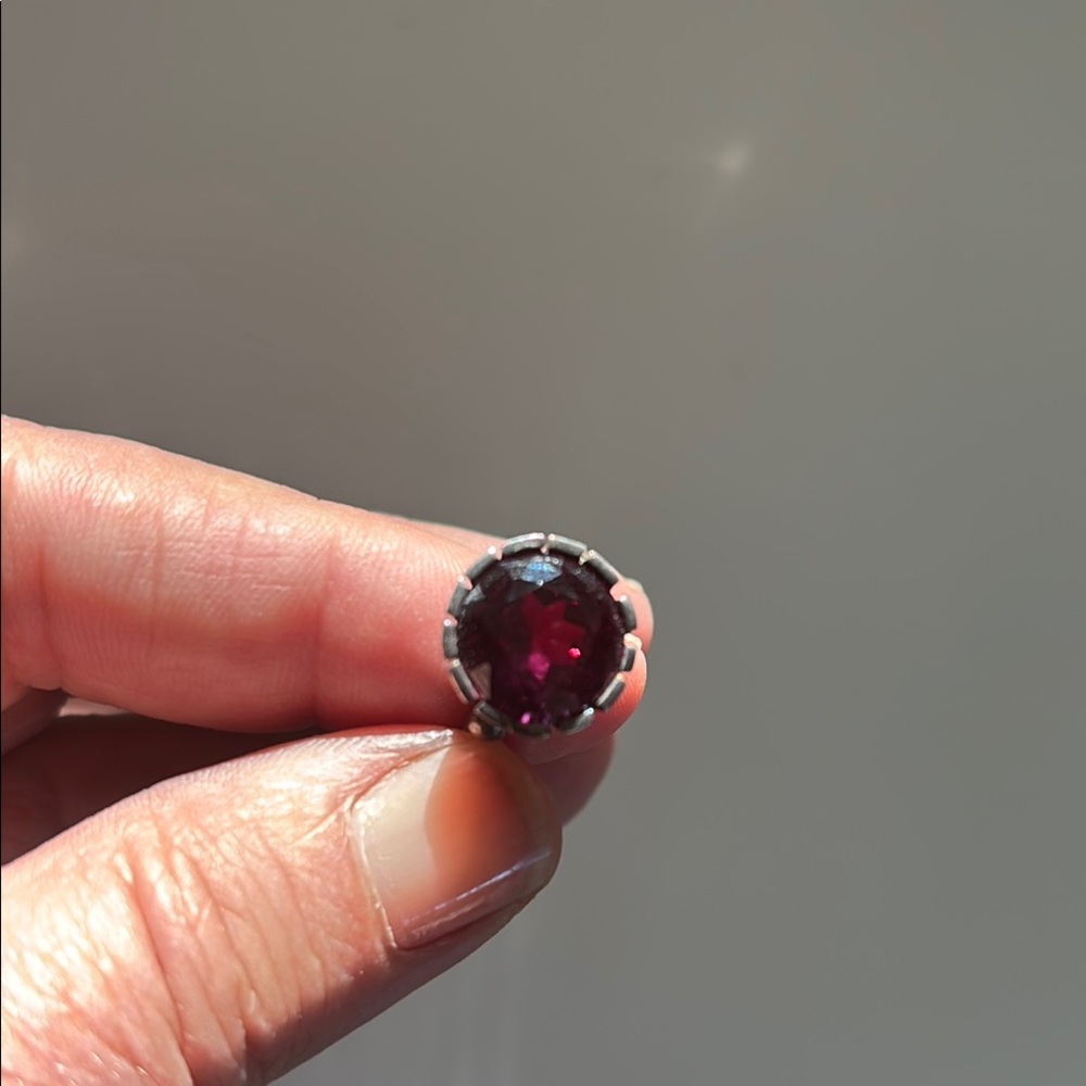 Silver And Red Gemstone Ring - image 2